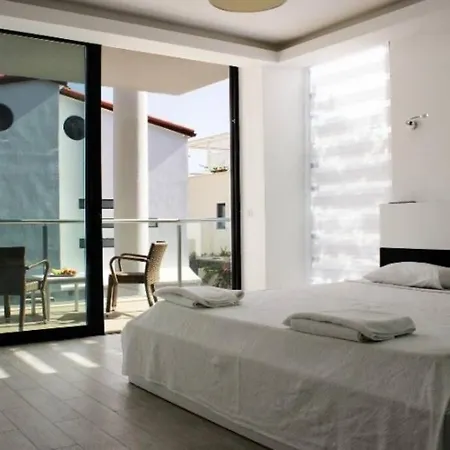 Sole Wt/ Private Pool& In Center Kaş